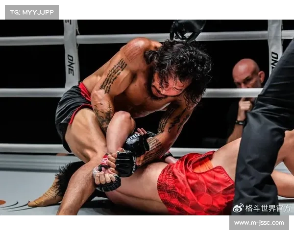 恩赫·奥吉尔挑战ONE冠军赛雏量级霸主安德雷德，蒙古缠斗技能否终结巴西王者。